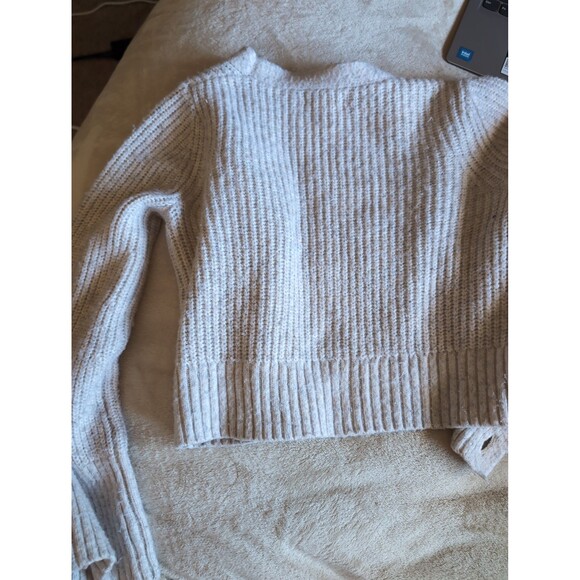 White cropped sweater cardigan size small - Picture 5 of 5